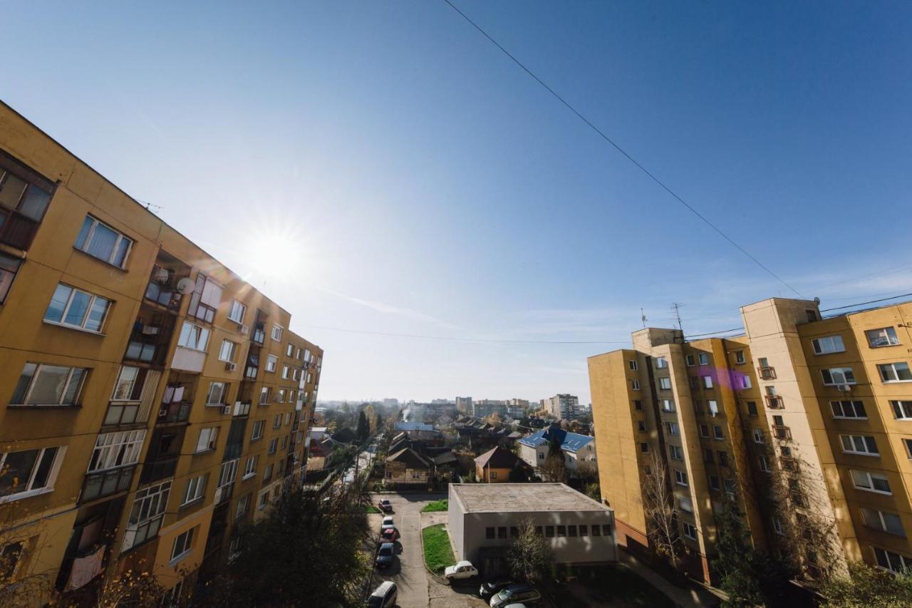 Apartamento Найкраще Розташування У Місті Нові Smart-Квартири Úzhgorod Exterior foto